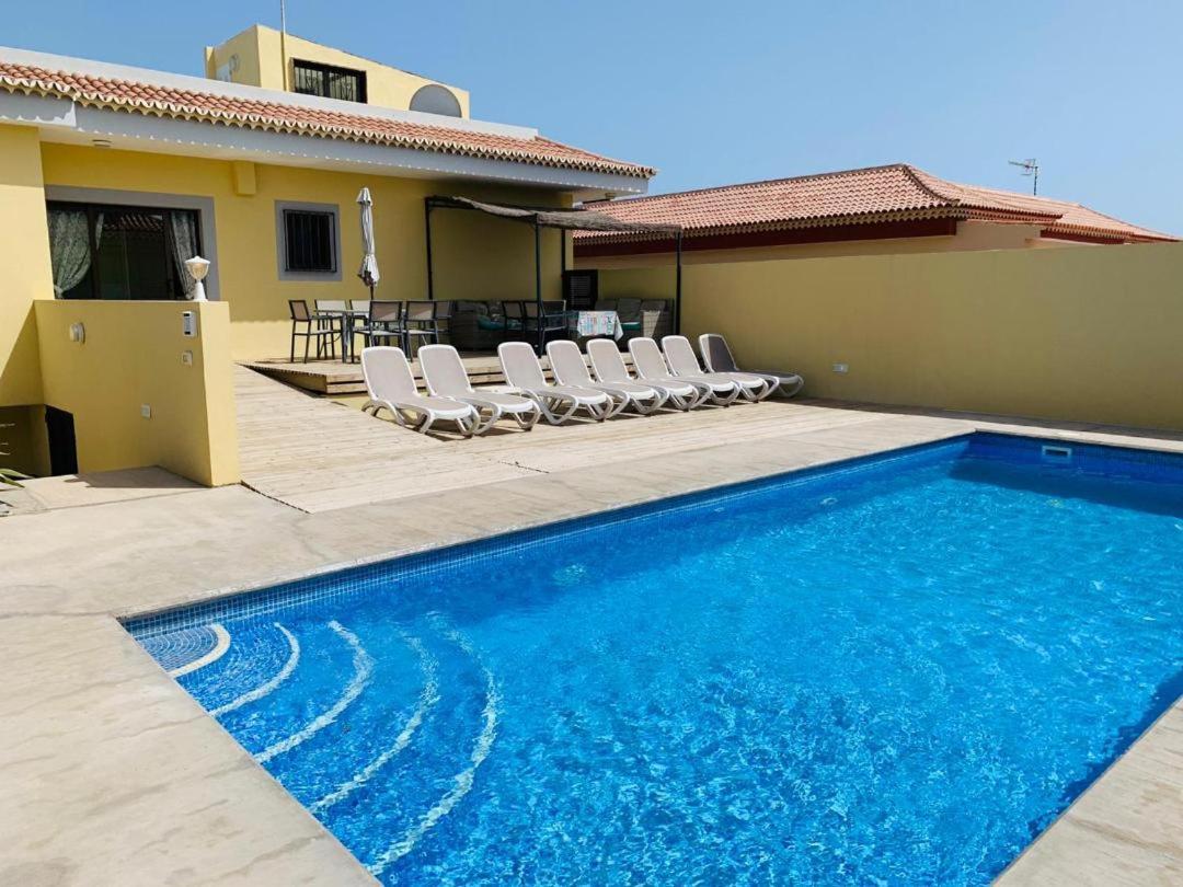 Vivienda Vacacional Tinizara 阿罗纳 外观 照片